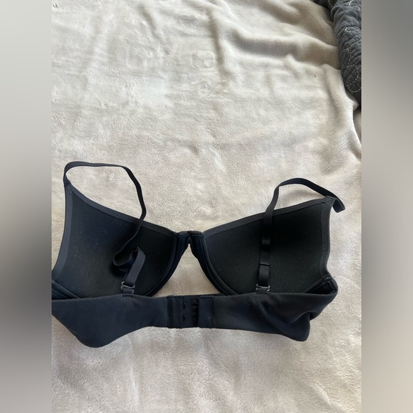 Two Skims bras 32D New - Picture 6 of 7